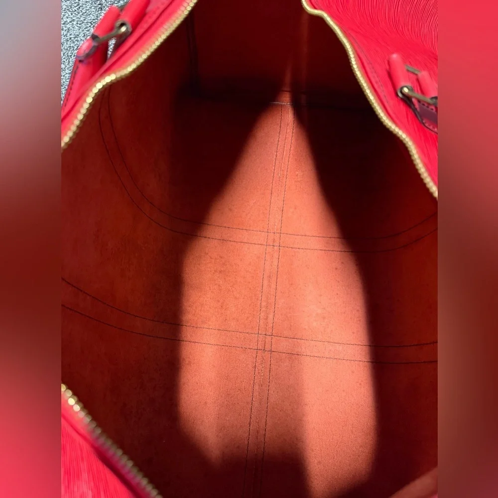 Louis Vuitton vintage red epi leather keepall 55 - Picture 12 of 15